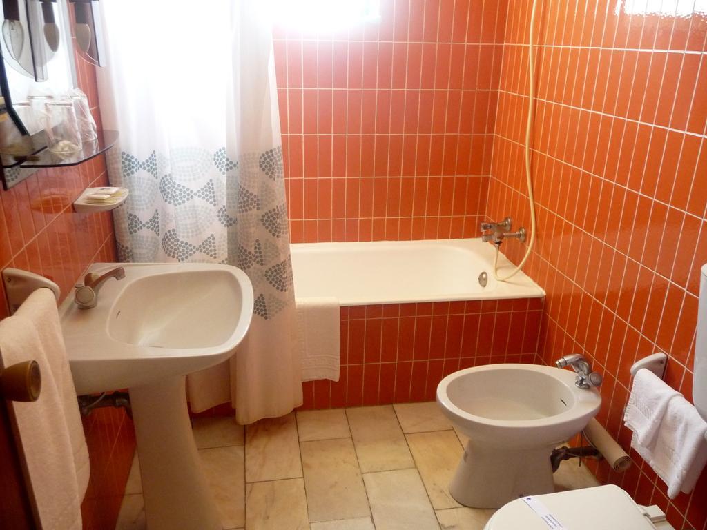 Hotel Tamargueira Figueira da Foz Cameră foto