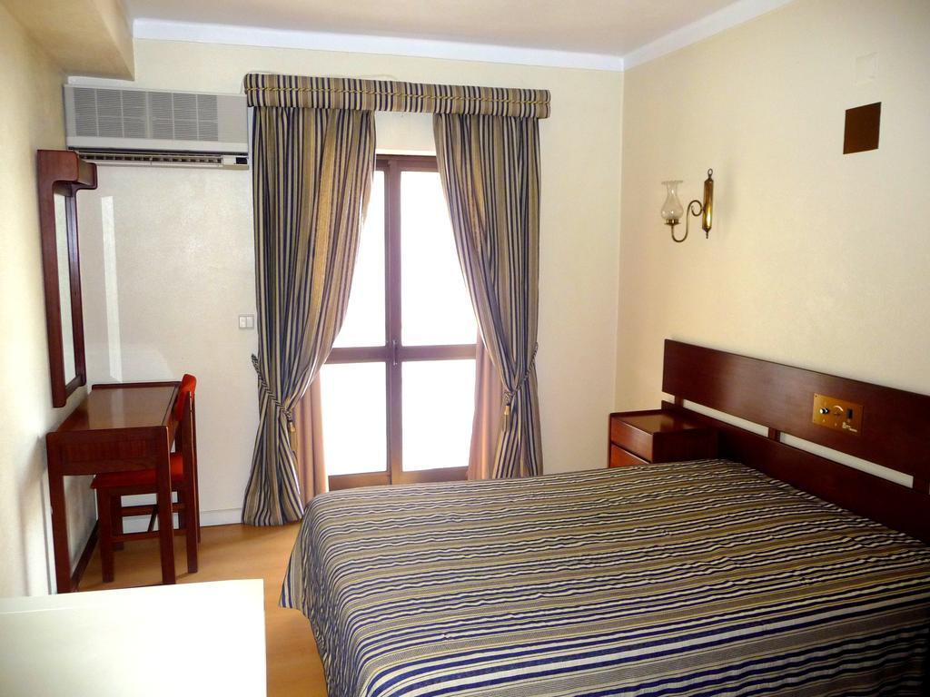 Hotel Tamargueira Figueira da Foz Cameră foto